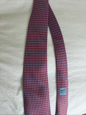 Hermès Paris Silk Tie – Red & Blue Geometric Pattern